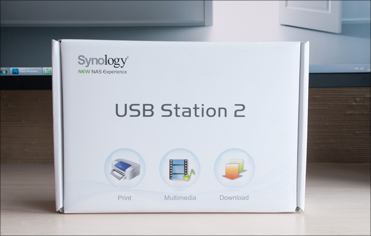 Внешний вид упаковка Synology USB Station 2 (вид спереди)